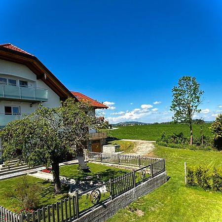 Gaesthaus "Seeblick" Seekirchen am Wallersee Εξωτερικό φωτογραφία