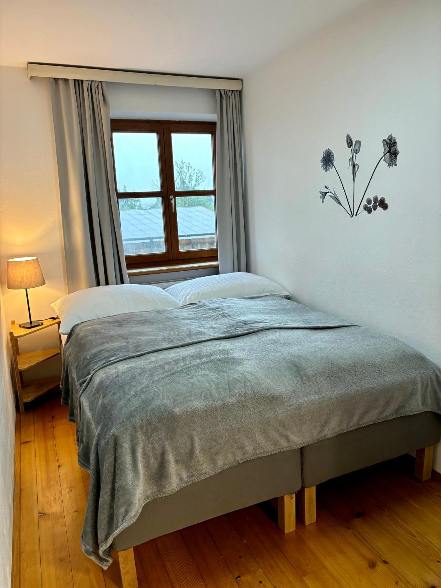 Gaesthaus "Seeblick" Seekirchen am Wallersee Δωμάτιο φωτογραφία